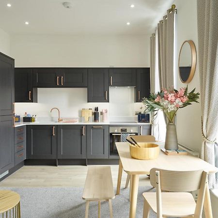 Curb Properties - Super 2 Bed Apartment 5 Min From Town Centre Cheltenham Exterior photo