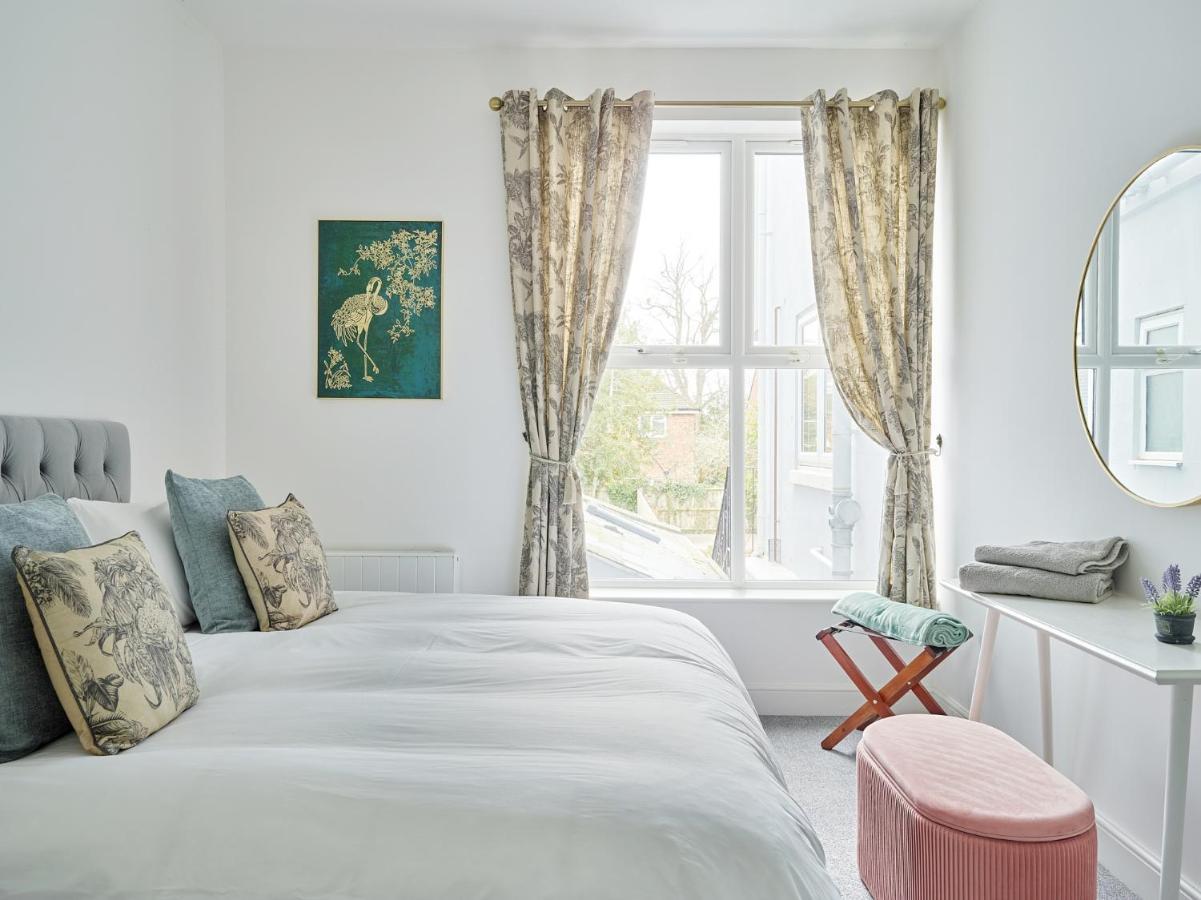 Curb Properties - Super 2 Bed Apartment 5 Min From Town Centre Cheltenham Exterior photo